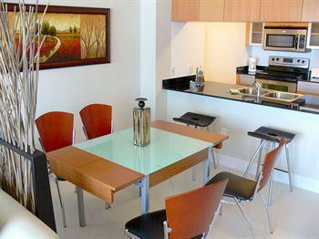 Opera Suites And Marina Doral Εξωτερικό φωτογραφία