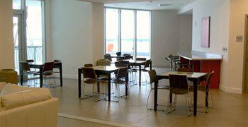 Opera Suites And Marina Doral Εξωτερικό φωτογραφία